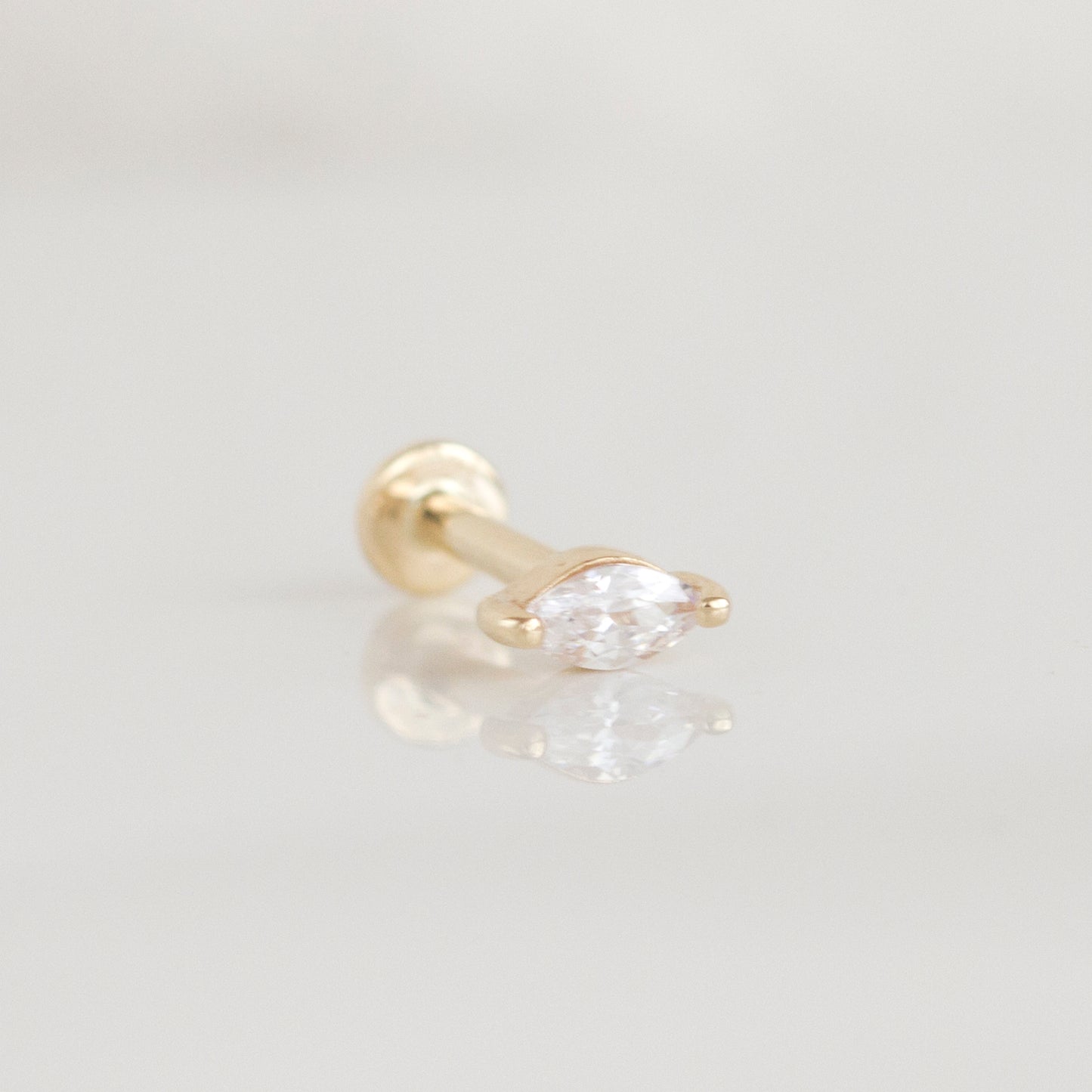 Marq stud | 14ct Gold