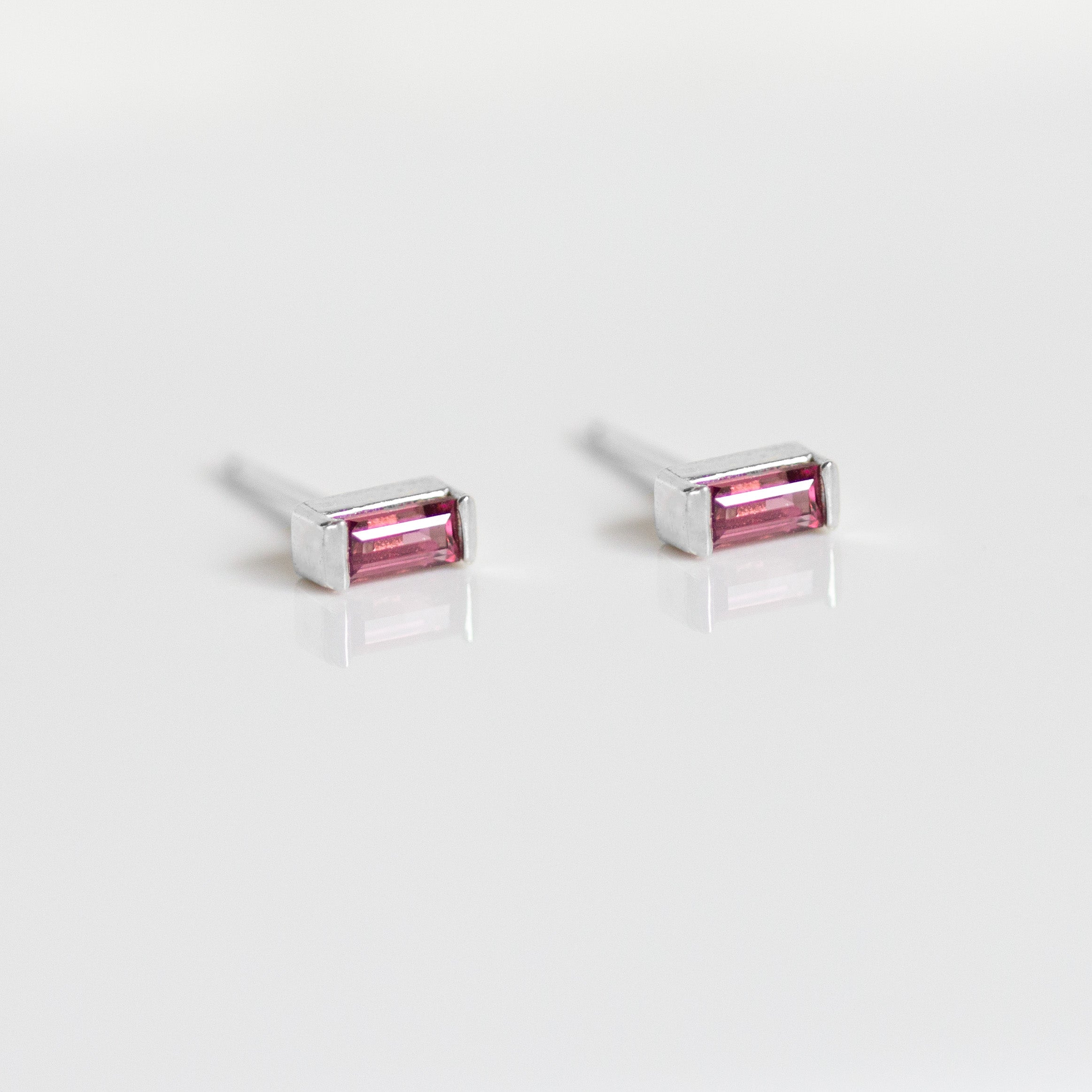 Confetti Studs | Garnet