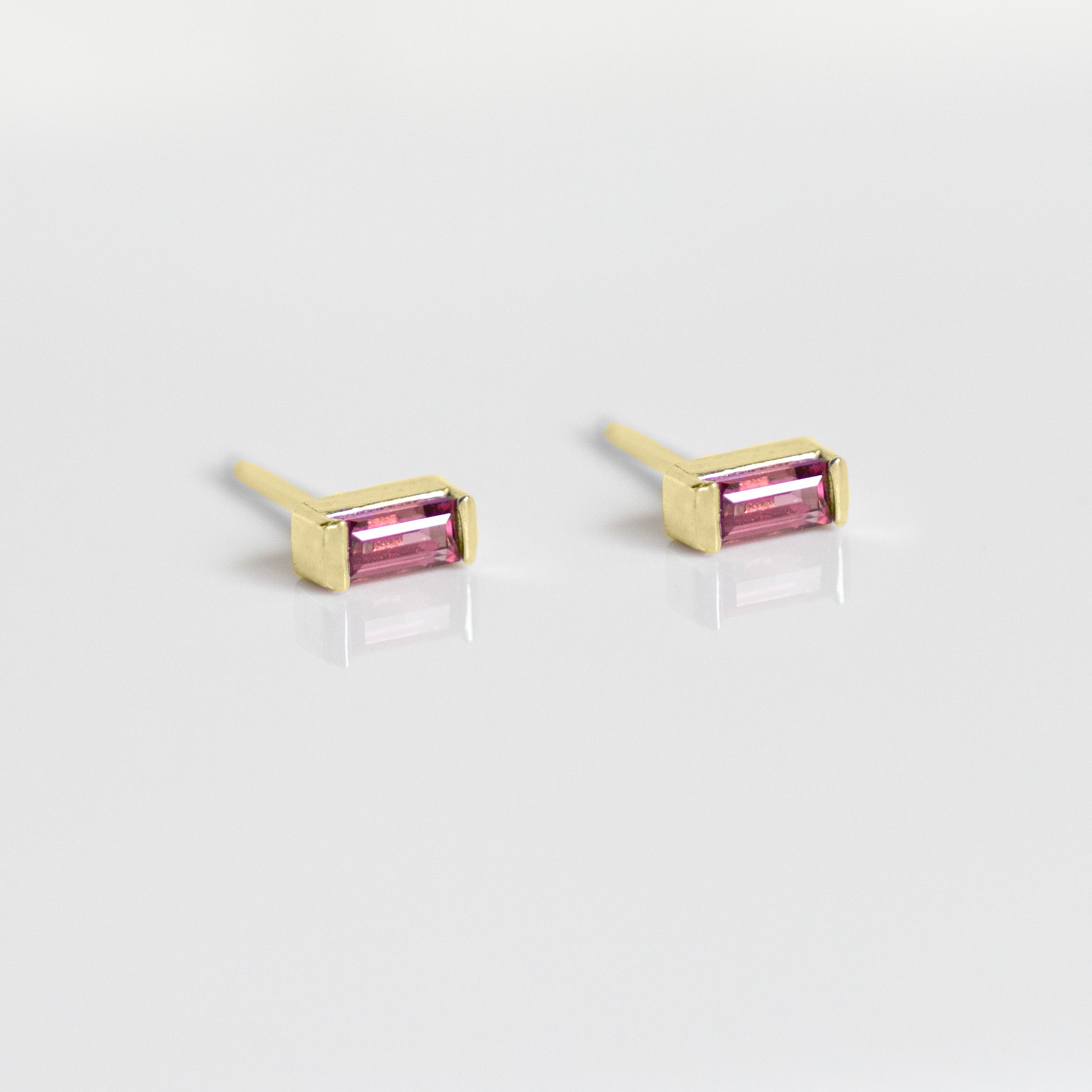 Confetti Studs | Garnet