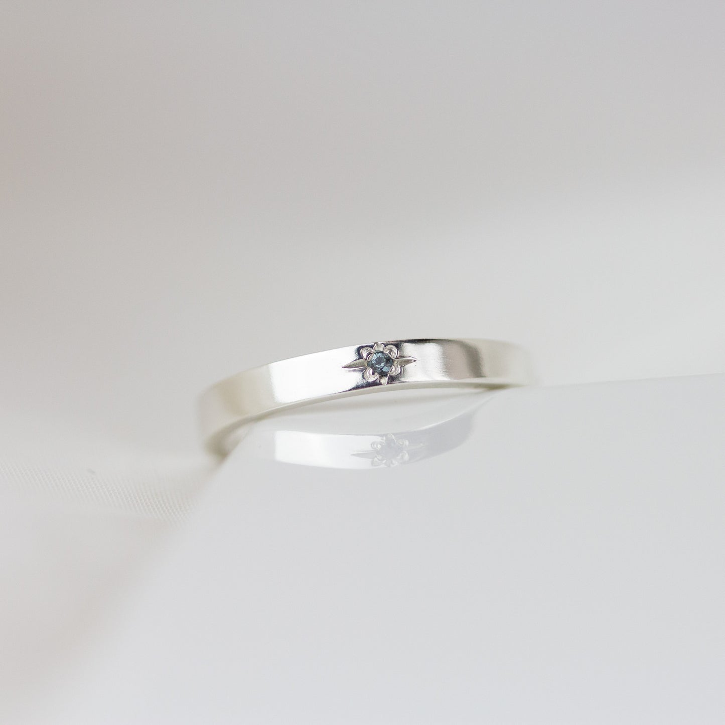 Aster Diamond Ring