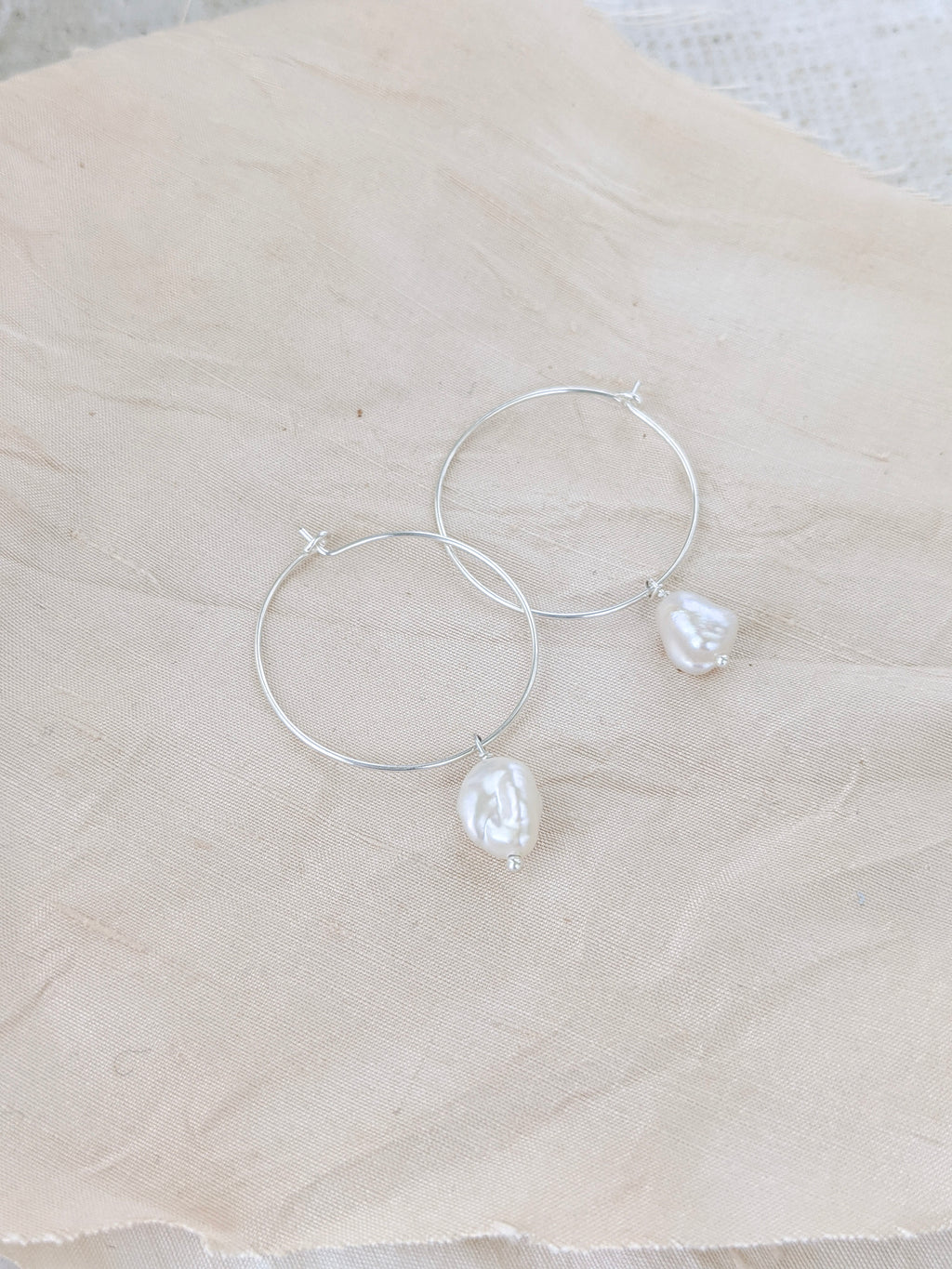 Poppy Pearl Hoops
